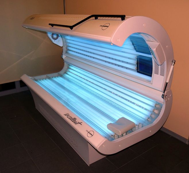 Soubor:Dr Kern tanning bed.JPG