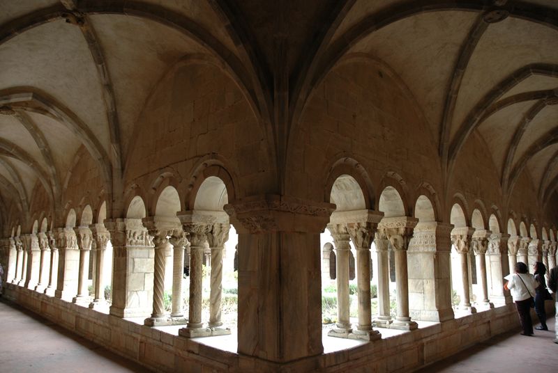 Soubor:Catedral d'Elna - Claustre.JPG