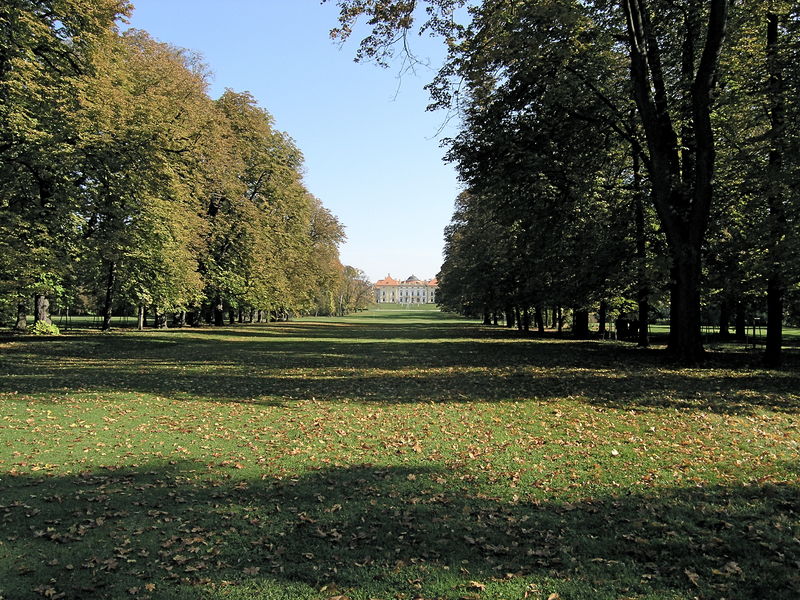 Soubor:Park Slavkov.jpg