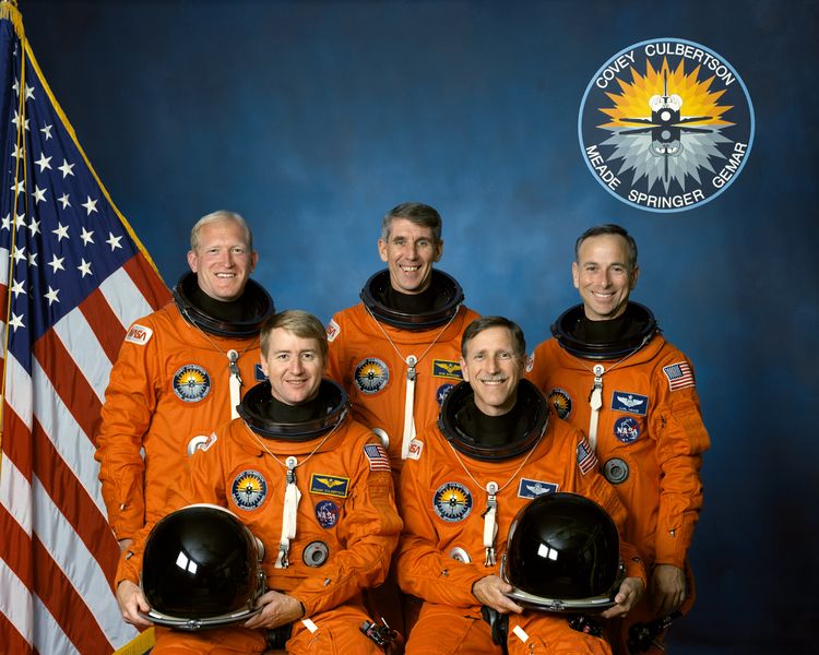 Soubor:Sts-38 crew.jpg