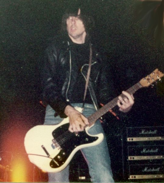 Soubor:Johnny Ramone 1983 c.jpg