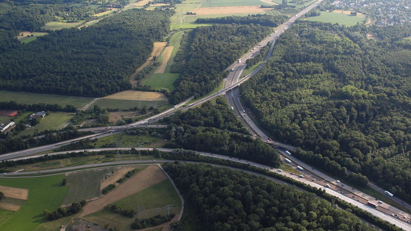 Soubor:Bundesautobahn A5, Autobahndreieck Karlsruhe.jpg