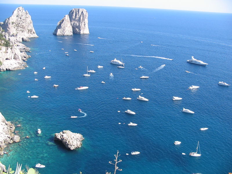 Soubor:View of capri 2.jpg