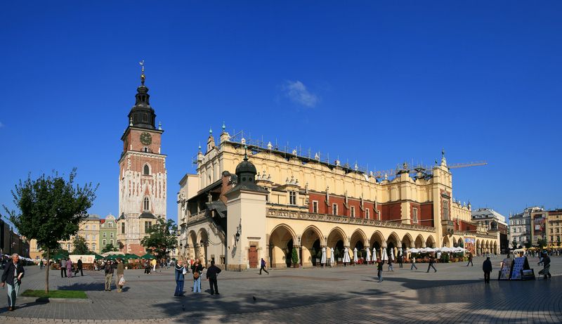 Soubor:Kraków - Sukiennice 01.jpg