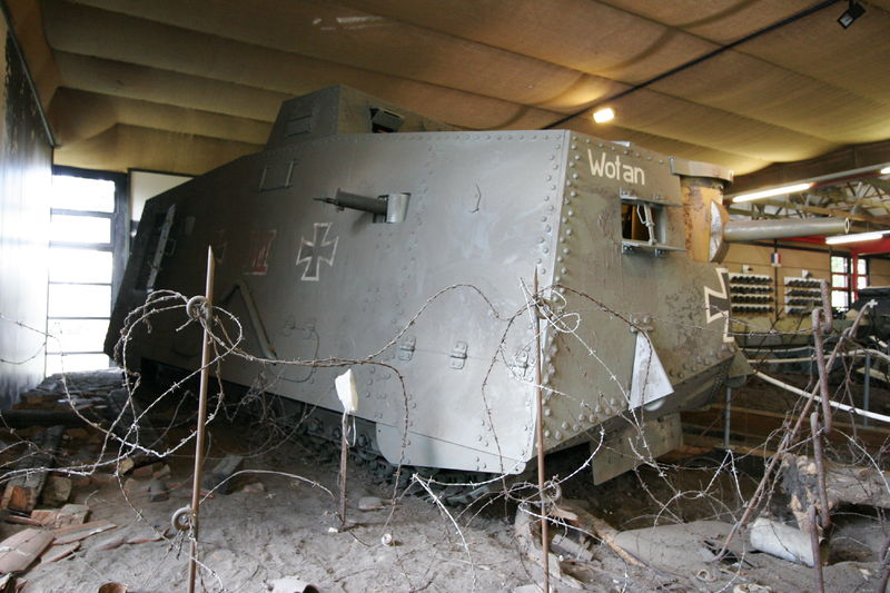 Soubor:A7v-wotan-diorama.jpg