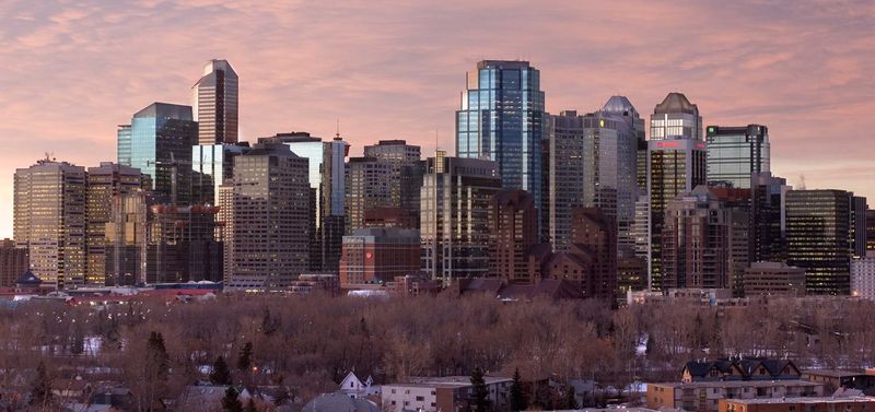 Soubor:Calgary-Dawn-Szmurlo.jpg