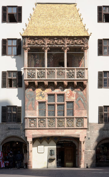 Soubor:Innsbruck Goldenes Dachl pc.jpg