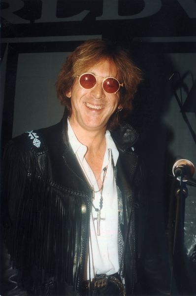 Soubor:Peter Criss 1995.jpg