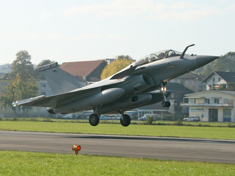 Soubor:Dassault Rafale B Suisse.jpg