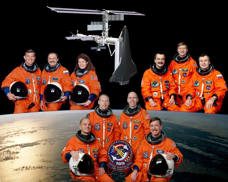 Soubor:STS-105 crew.jpg