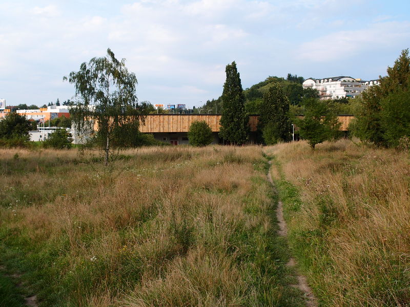 Soubor:Roztyly metro station 2016Z01.JPG