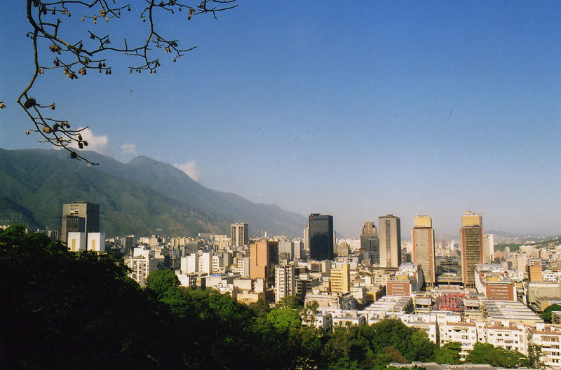 Soubor:Caracas from El Calvario.jpg