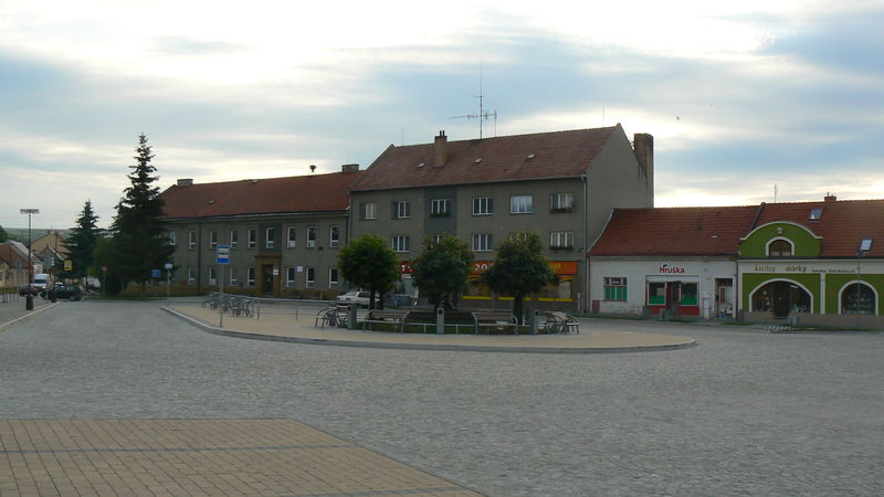 Soubor:Koryčany - náměstí.jpg