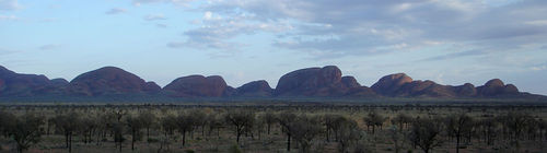 Kata tjuta panoramic.jpg