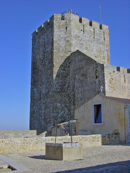 Soubor:Castelo de Palmela.JPG