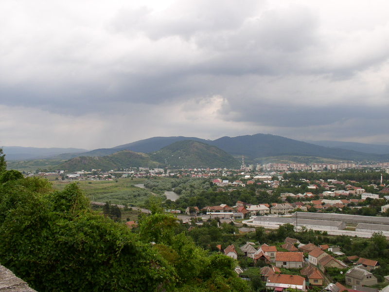 Soubor:Ukraine-Mukacheve-Panorama.jpg