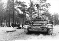 Bundesarchiv Bild 101I-700-0275-16, Russland, Panzer IV im Schnee.jpg