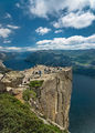 Preikestolen Norge.jpg