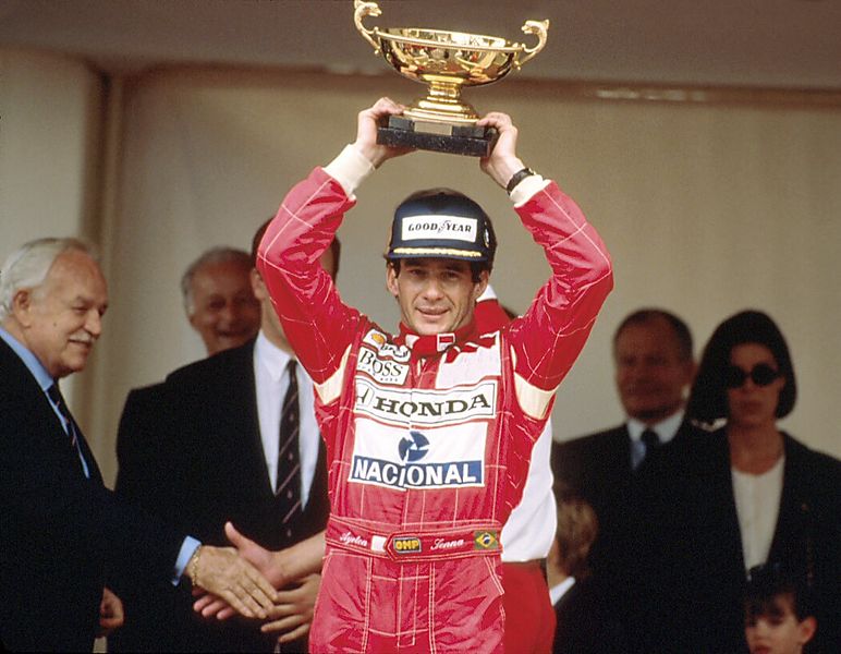 Soubor:Senna 1992 Monaco cropped.jpg