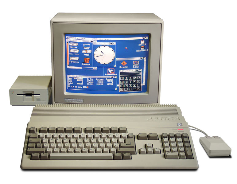 Soubor:Amiga500 system.jpg