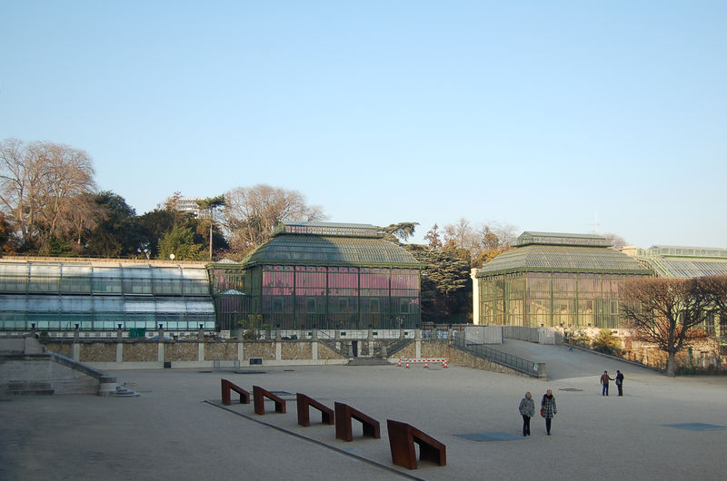 Soubor:Serres jardin des plantes.JPG