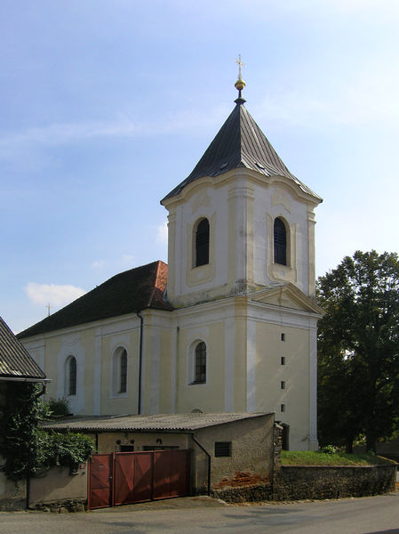 Soubor:Netvořice, Roman Catholic church.jpg