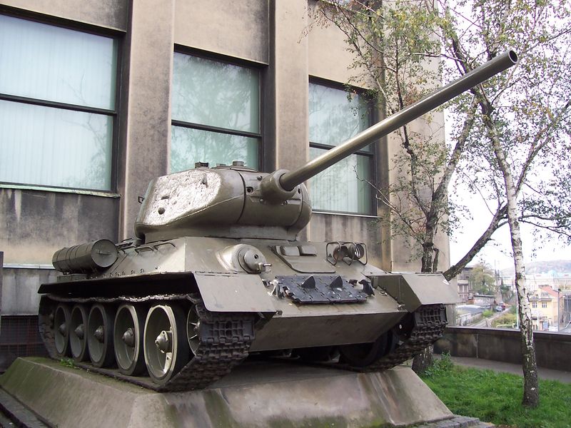 Soubor:Tank VHU 1.jpg