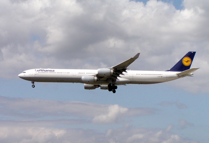 Soubor:Lufthansa A340-600 D-AIHF.jpg