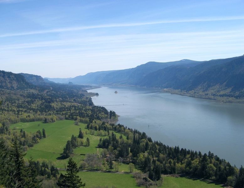 Soubor:ColumbiaGorge CapeHorn.jpg