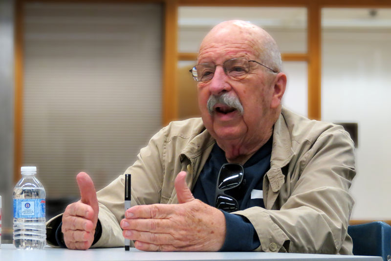 Soubor:Gene Wolfe at NIU-2013-MPFlickr.jpg