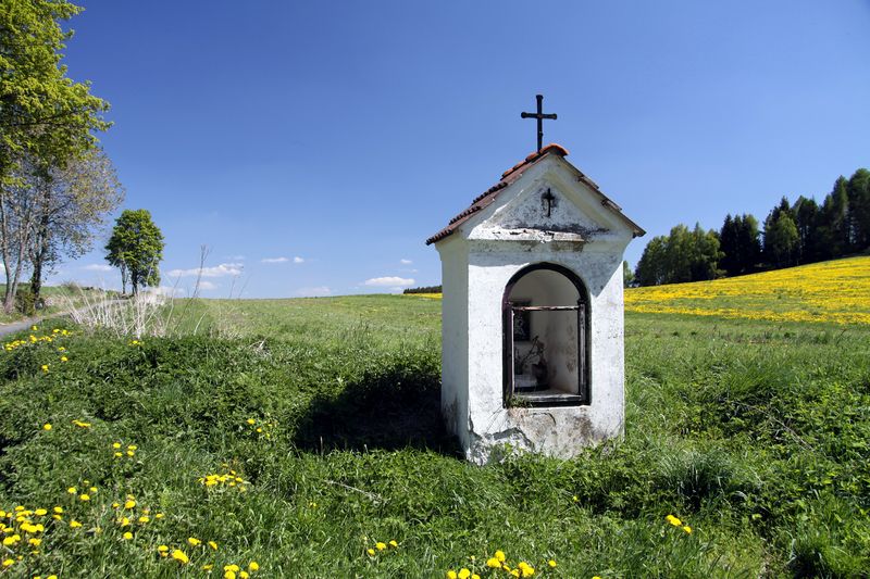 Soubor:Small chapel near Onsovice.JPG