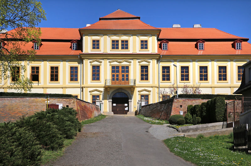 Soubor:Svojšín, castle.jpg