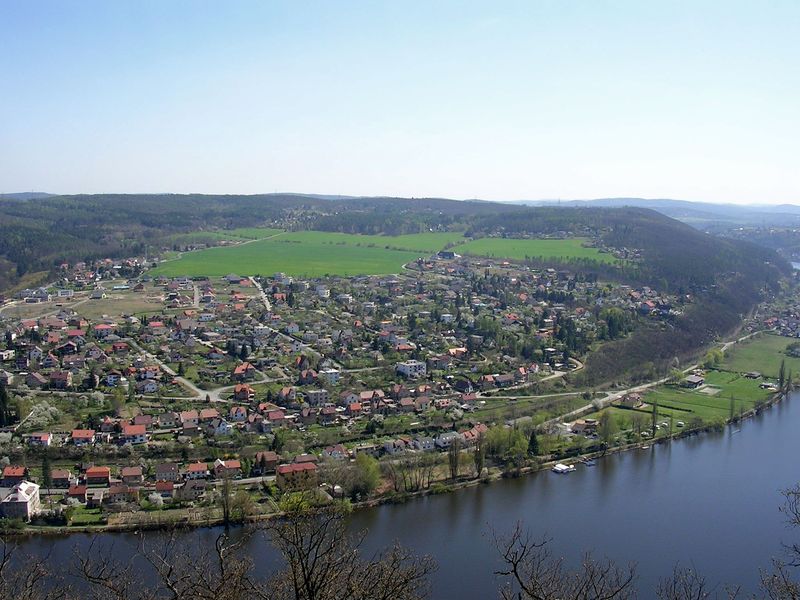 Soubor:Vrané nad Vltavou-jih.jpg