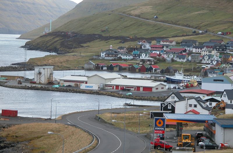 Soubor:Leirvík, Faroe Islands.JPG