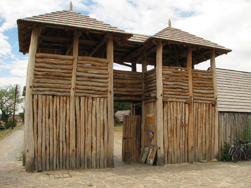 Soubor:Archeoskanzen Modrá.jpg