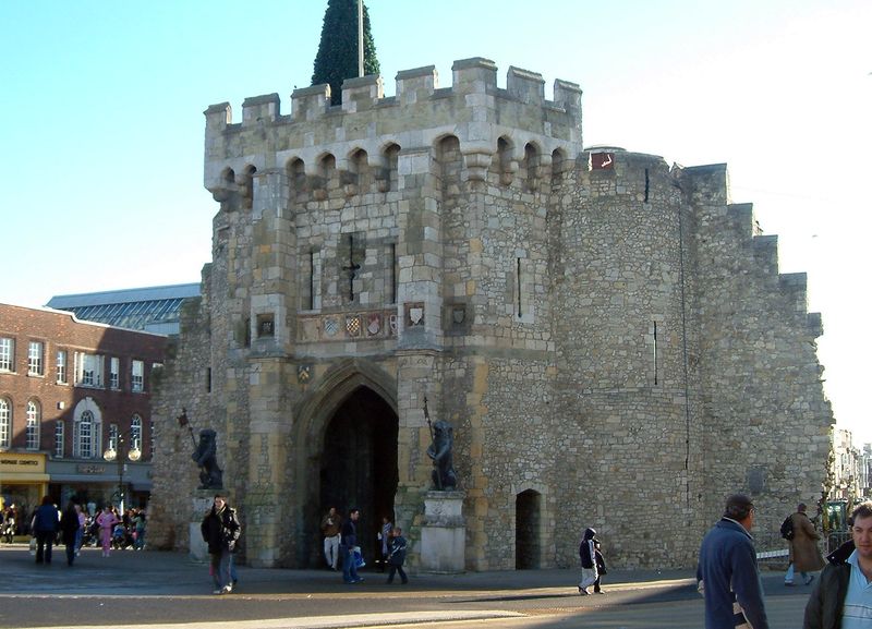 Soubor:Southampton - Bargate.JPG