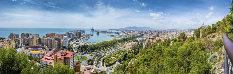 Soubor:Malaga Panorama Flickr.jpg